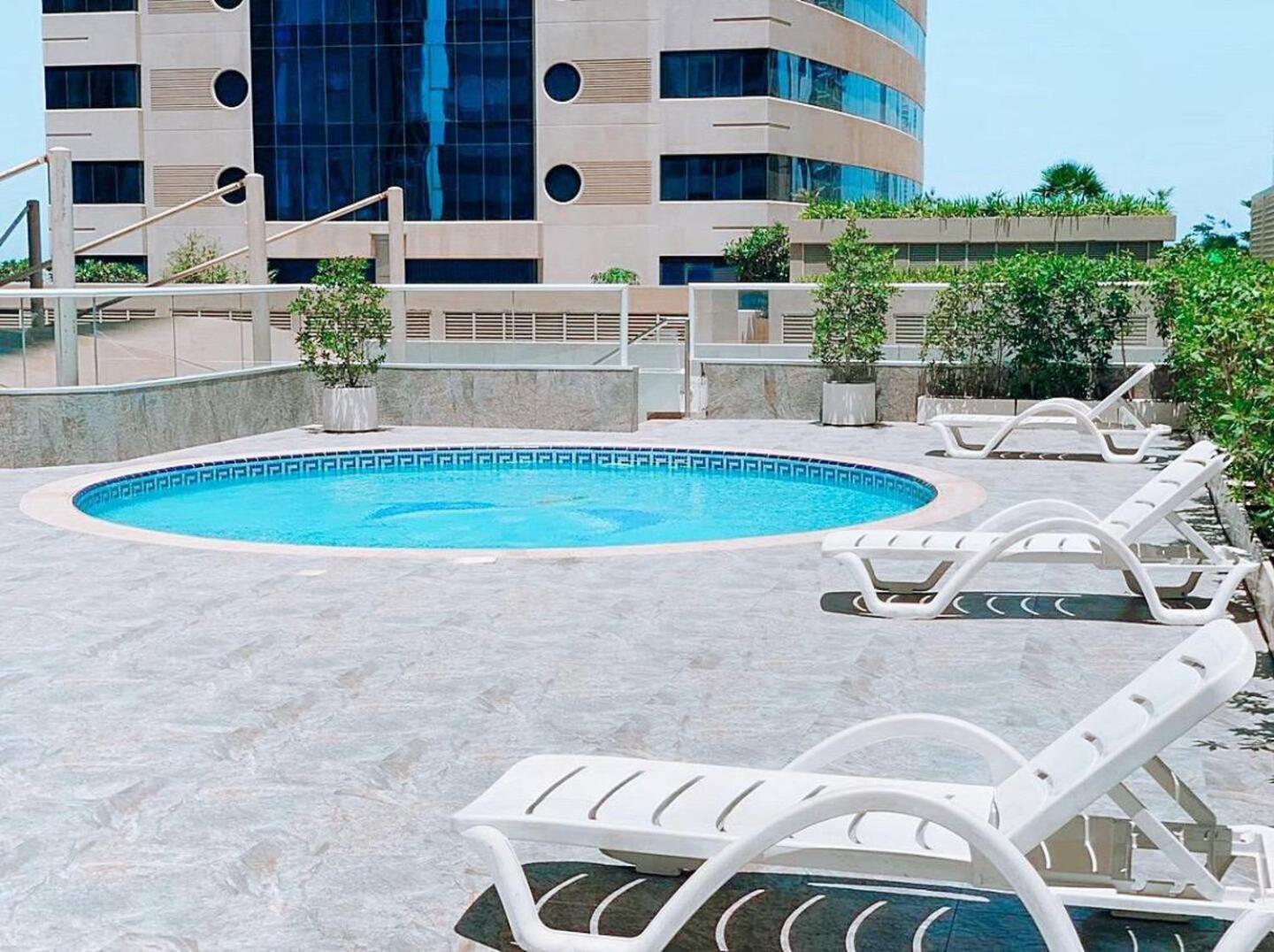 Pristine Apartment Sunrise View At 51St Dubai Eksteriør bilde