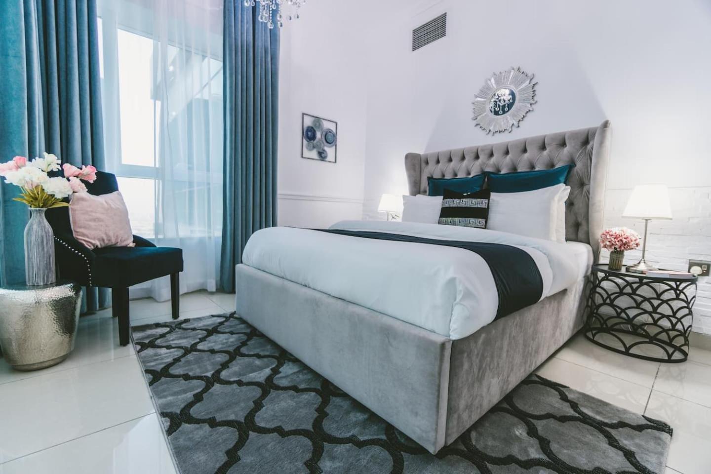Pristine Apartment Sunrise View At 51St Dubai Eksteriør bilde